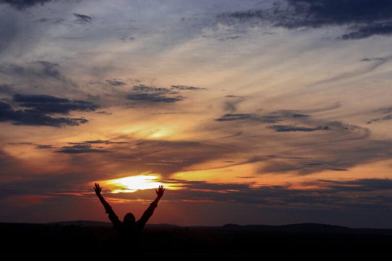 Gratitude as a Cycle‑Breaking Practice: How Joy Grows When We Use It